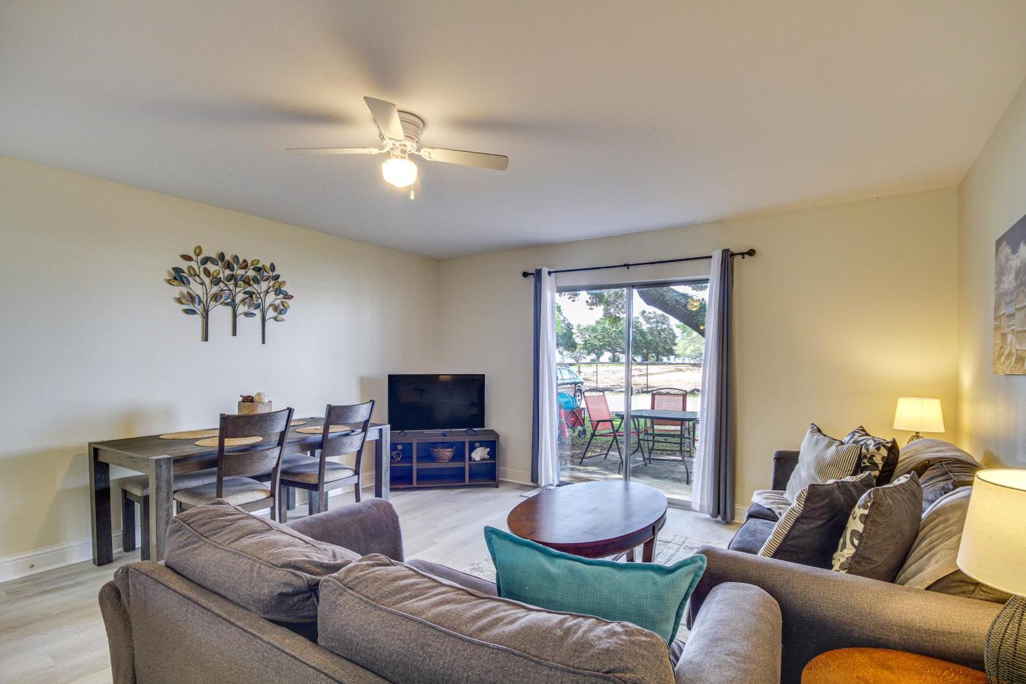 Airy Biloxi Condo With Patio Walk To Beach! Exterior photo